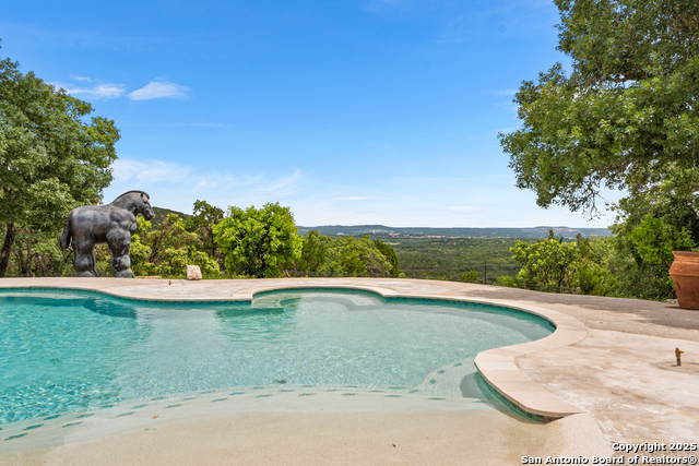 Listing photo id 24 for 52 Thunder Ridge