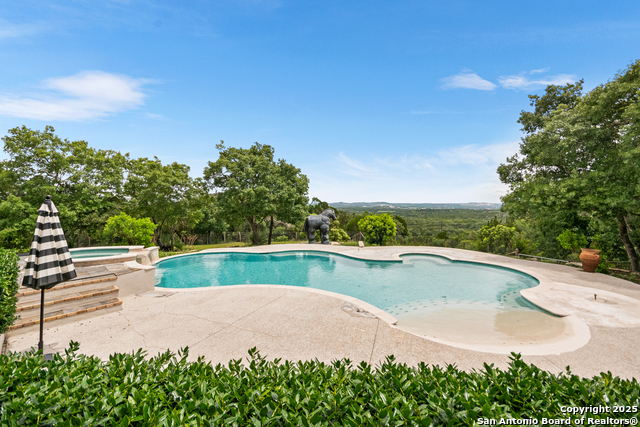 Listing photo id 31 for 52 Thunder Ridge