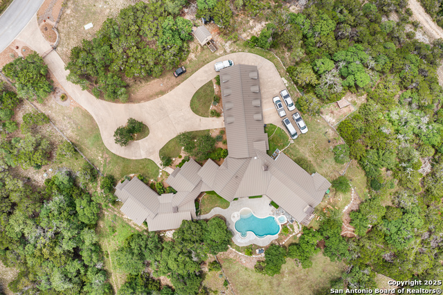 Listing photo id 6 for 52 Thunder Ridge