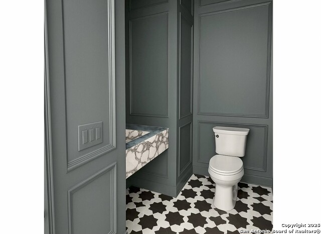 Image 10 of 30 For 508 Lake Street