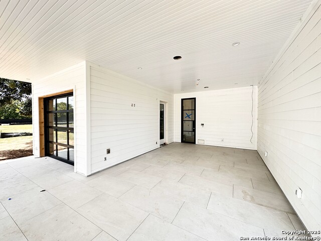 Image 24 of 30 For 508 Lake Street