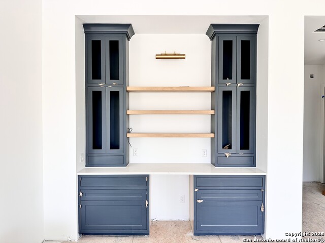 Image 6 of 30 For 508 Lake Street