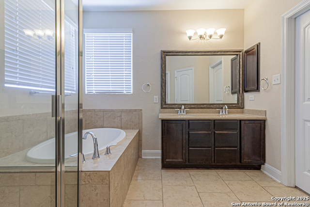 Listing photo id 16 for 8226 Taft Creek
