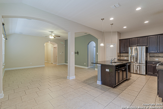Listing photo id 24 for 8226 Taft Creek