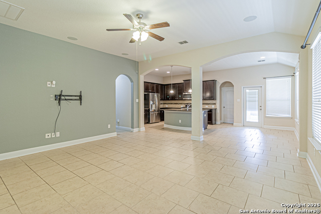 Listing photo id 29 for 8226 Taft Creek