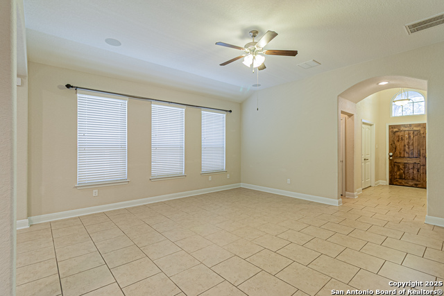 Listing photo id 31 for 8226 Taft Creek