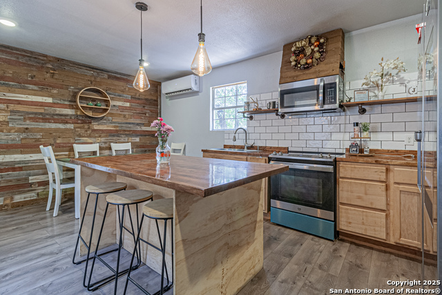 Details for 22886 Us Highway 281 S, San Antonio, TX 78264
