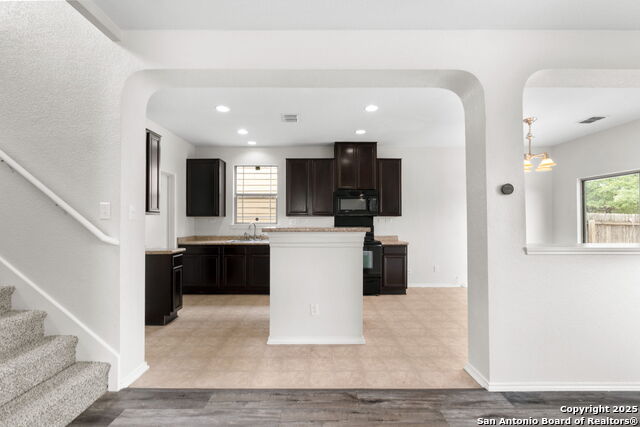 Image 9 of 26 For 8811 Adhinger