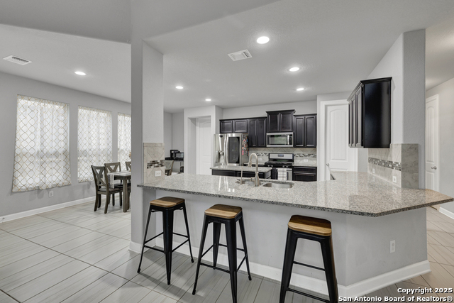 Image 11 of 46 For 907 Highland-vista