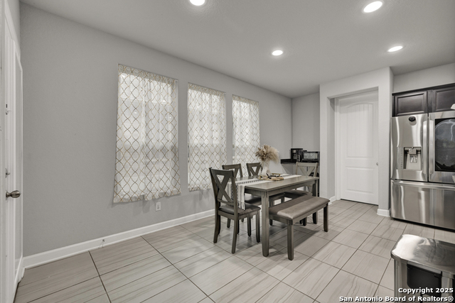 Image 15 of 46 For 907 Highland-vista