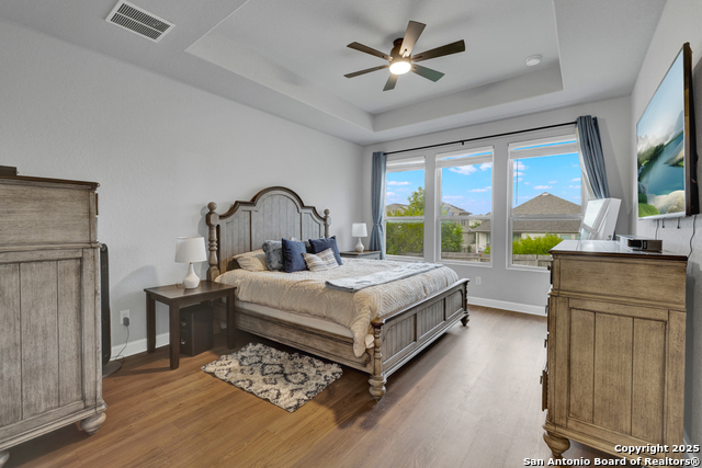 Image 21 of 46 For 907 Highland-vista