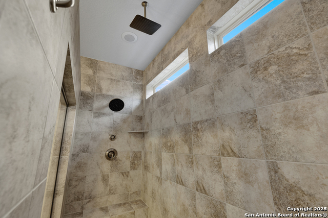 Image 27 of 46 For 907 Highland-vista