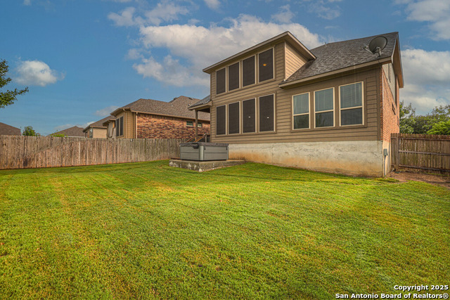 Image 44 of 46 For 907 Highland-vista