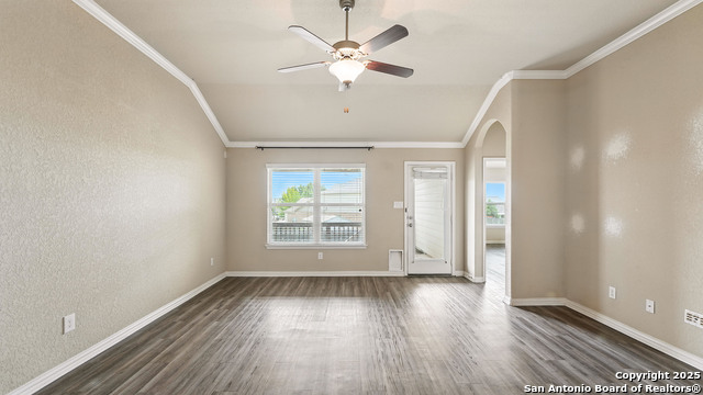 Image 13 of 35 For 2339 Jeffrey Ln