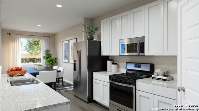 Listing photo id 9 for 4303 Wichita Woods