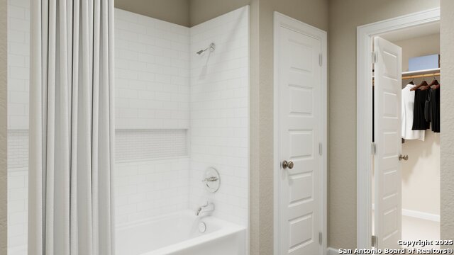 Listing photo id 12 for 4303 Wichita Woods