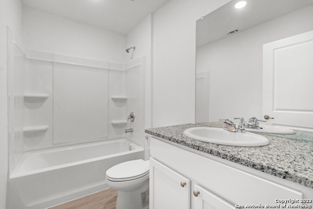 Image 17 of 20 For 10231 Asta Trail