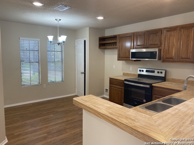 Image 12 of 22 For 4111 Camphor Way