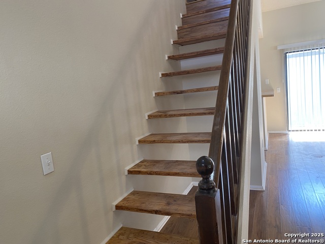 Image 15 of 22 For 4111 Camphor Way