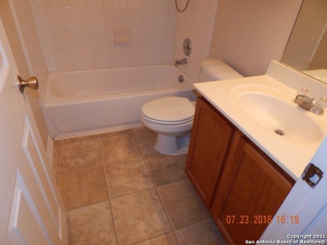 Image 13 of 24 For 7127 Comet Manor