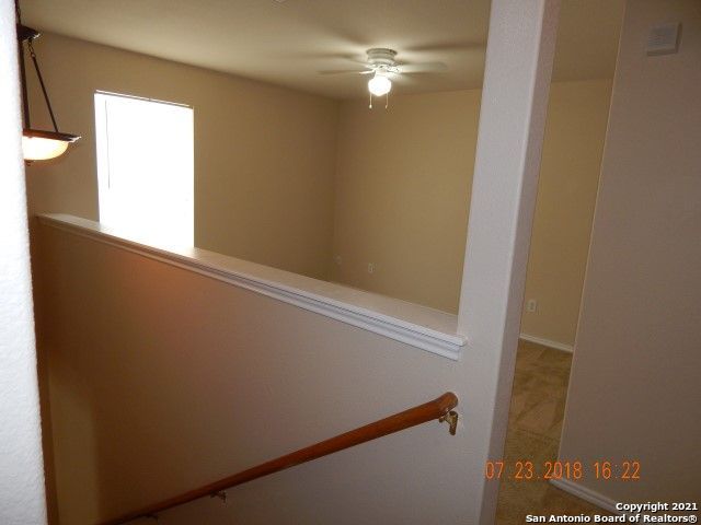 Image 18 of 24 For 7127 Comet Manor