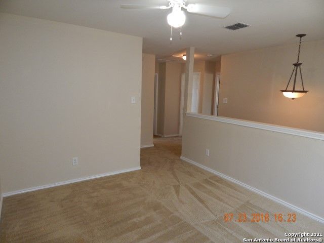 Image 19 of 24 For 7127 Comet Manor