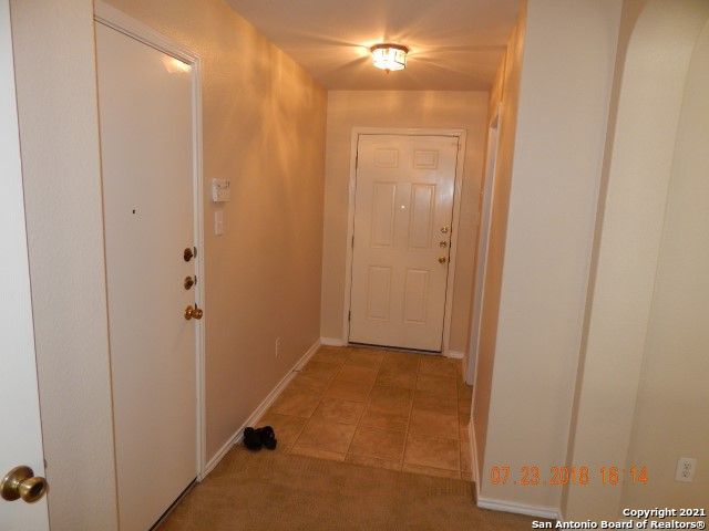 Image 3 of 24 For 7127 Comet Manor