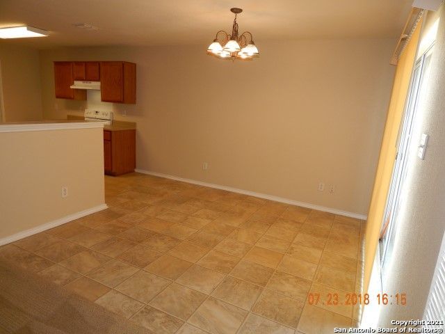 Image 6 of 24 For 7127 Comet Manor
