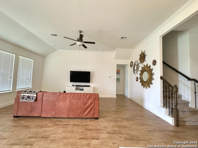 Image 12 of 14 For 120 Willow Oak Trl