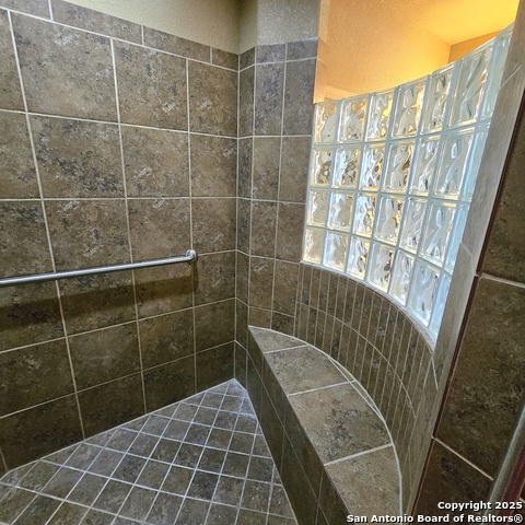 Image 16 of 29 For 13700 Trailside Ln