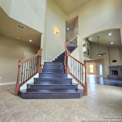 Image 3 of 29 For 13700 Trailside Ln