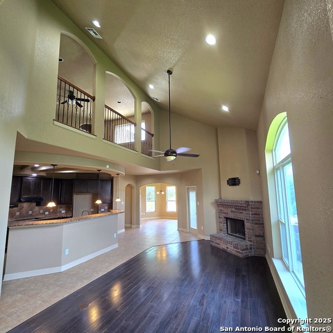 Image 4 of 29 For 13700 Trailside Ln