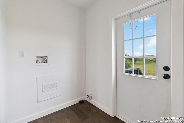 Listing photo id 20 for 176 County Road 4631