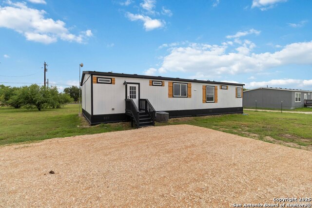 Listing photo id 26 for 176 County Road 4631