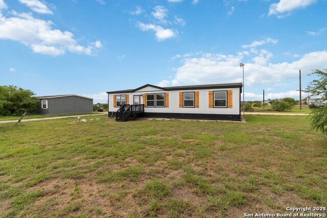 Listing photo id 1 for 176 County Road 4631