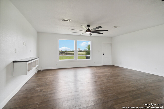 Listing photo id 5 for 176 County Road 4631