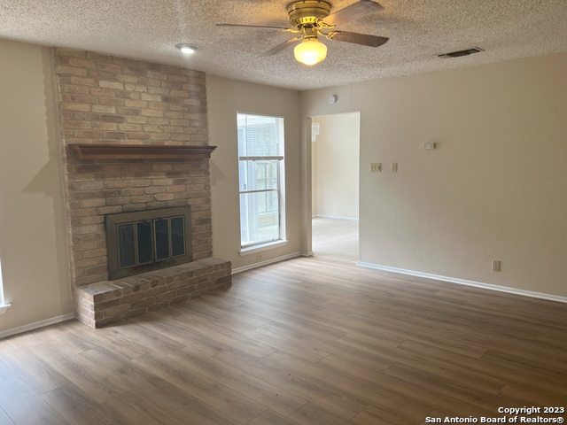 Image 6 of 26 For 5730 Spring Moon St