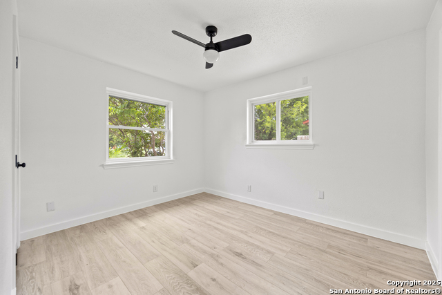 Image 12 of 25 For 4819 Tennyson Dr