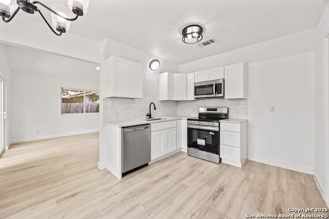 Image 9 of 25 For 4819 Tennyson Dr