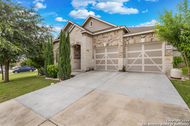 Image 2 of 34 For 3343 Uresti  