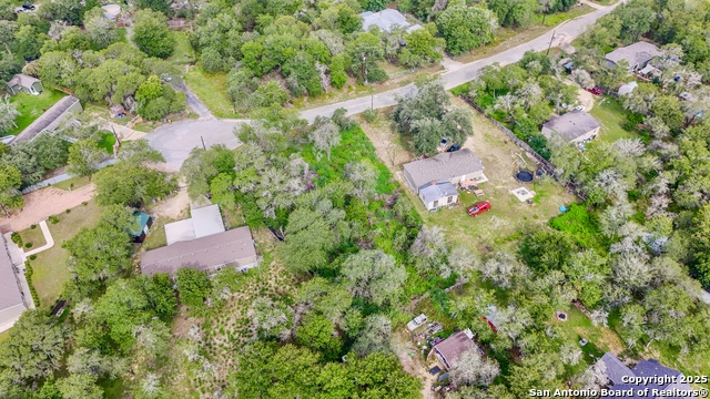 Listing photo id 12 for 23030 Dream View Dr