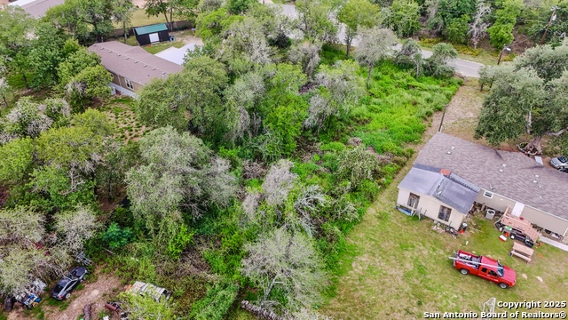 Listing photo id 15 for 23030 Dream View Dr