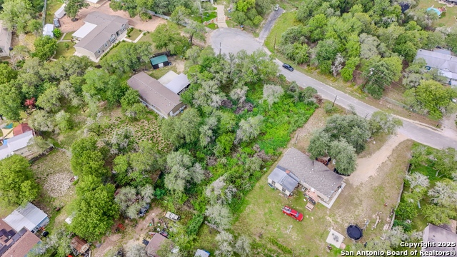 Listing photo id 0 for 23030 Dream View Dr