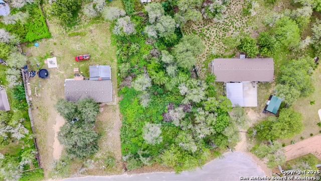 Listing photo id 5 for 23030 Dream View Dr