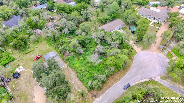 Listing photo id 7 for 23030 Dream View Dr