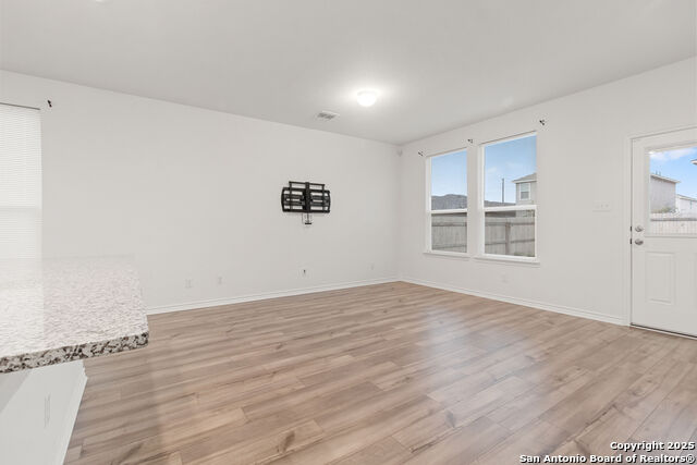 Image 16 of 18 For 9514 Hinterlands Dr