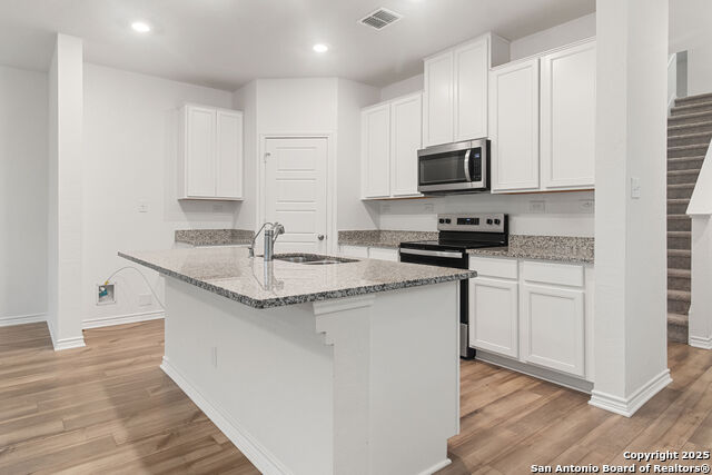 Image 4 of 18 For 9514 Hinterlands Dr