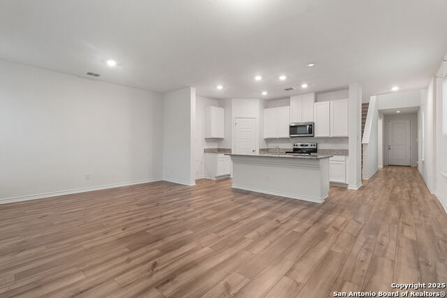 Image 5 of 18 For 9514 Hinterlands Dr