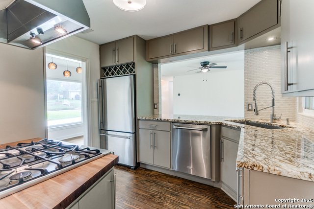 Image 13 of 24 For 216 Lyman  