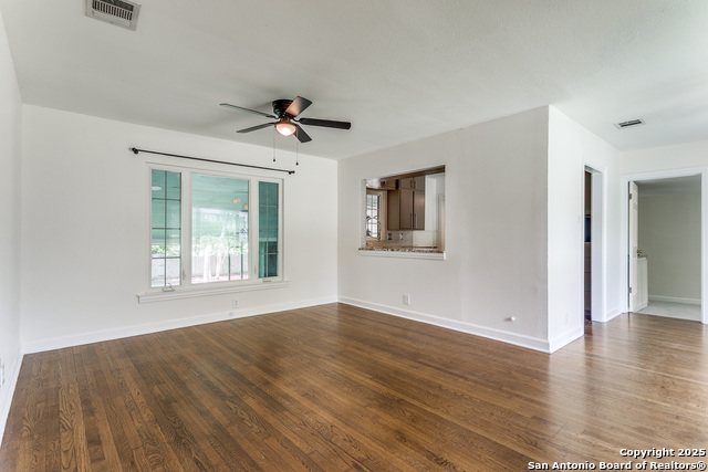 Image 14 of 24 For 216 Lyman  